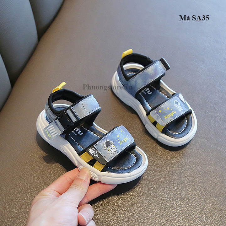 Giày sandal cho bé trai từ 1-5 tuổi họa tiết phi hành gia - SA35